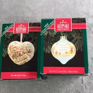 Hallmark Keepsake Ornaments 2 1992 dated pieces New in box